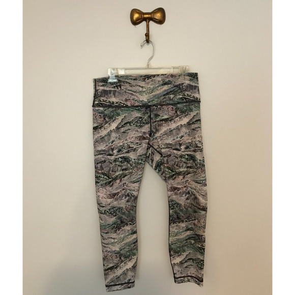 Lululemon Women’s Wunder Under HR Tight 25” Springscape Multi Print - Size 12 - Picture 1 of 11
